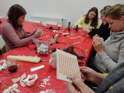 Warsztaty Tworzenia Ozdób w Majdanie Ostrowskim